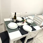 Shell Hom Διαμέρισμα