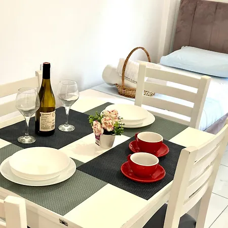 Shell Hom Appartement Golem (Tirana)