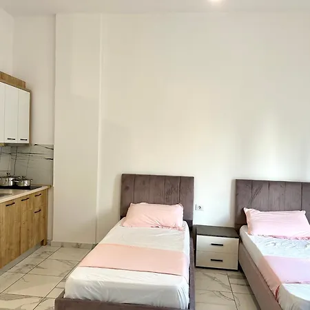 Shell Hom Golem (Tirana)